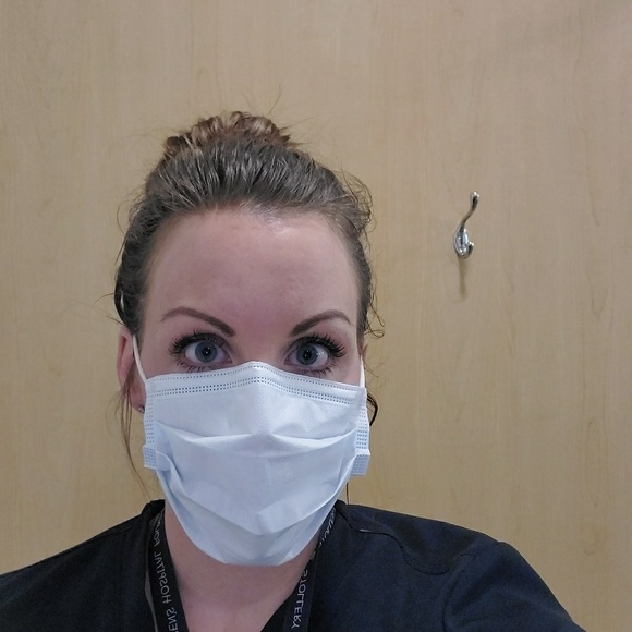 Meet your Posher, Jessica - Picture 1 of 1